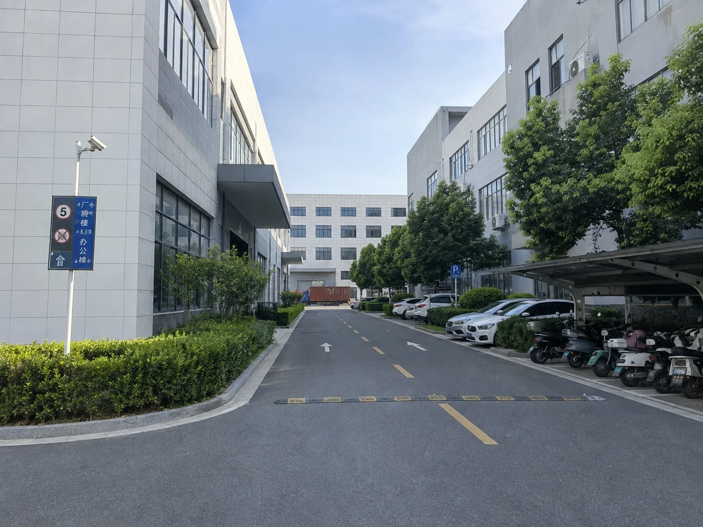 苏州曜衡电子有限公司园区道路与厂房